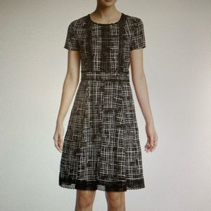 Karl Lagerfeld Black & White Dress With Lace Detail Size 12